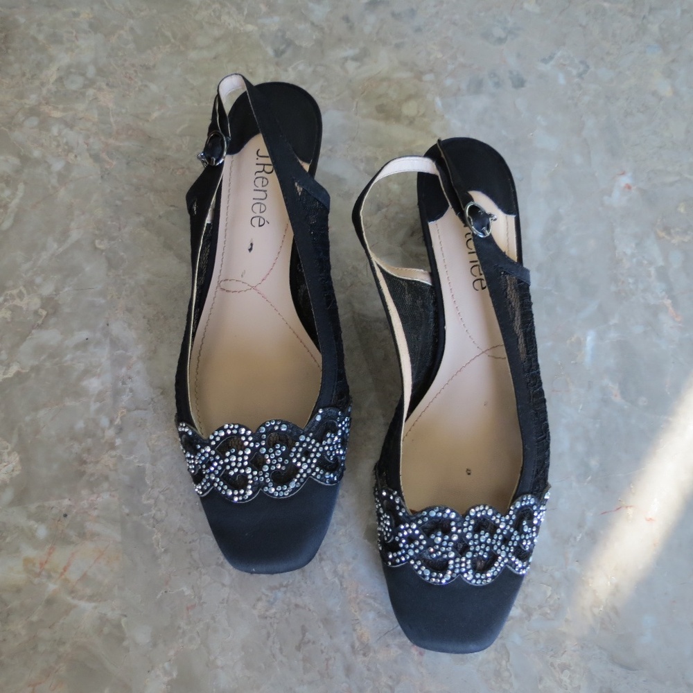 J.Renee Black pumps with lace detail size 8